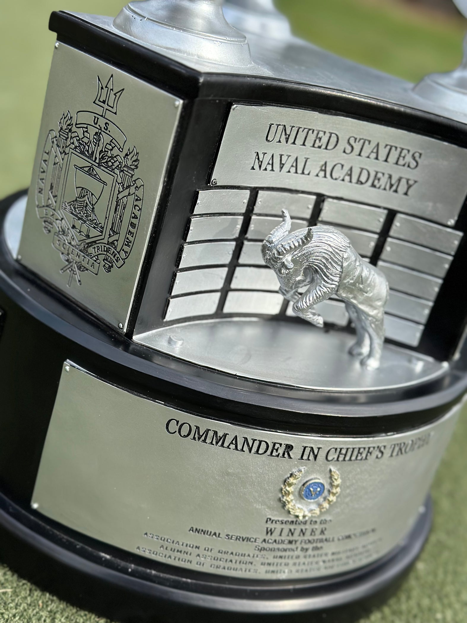 CommanderinChief's Trophy — Rivalry Trophy